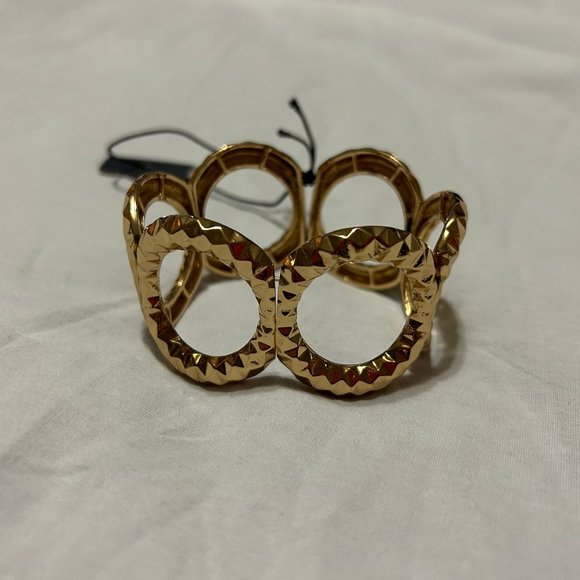 Hammered Gold Circle Stretch Statement Bracelet - Picture 5 of 8